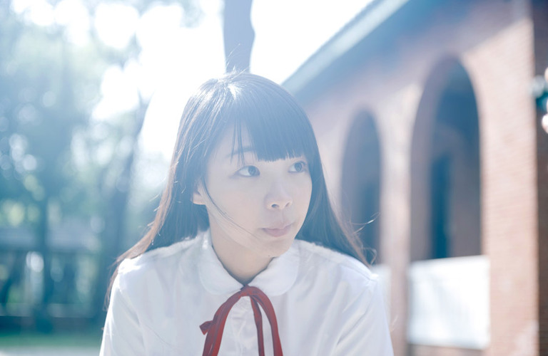キレイな子は必ずしてる！顔脱毛でニキビの出来にくいお肌へ。