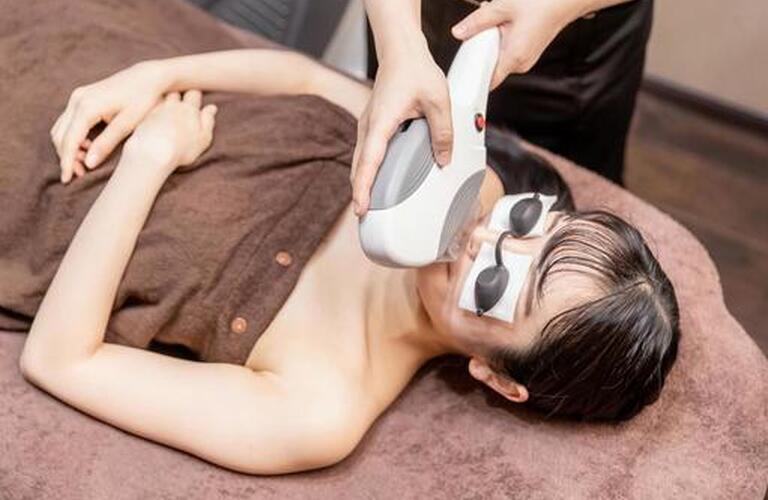 口元の毛、目立ってませんか？脱毛で綺麗にすれば肌トーンもアップ