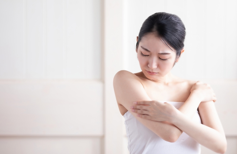 埋没毛はなぜできる？治し方は？凹凸のないなめらかな肌になるために今日からできること。